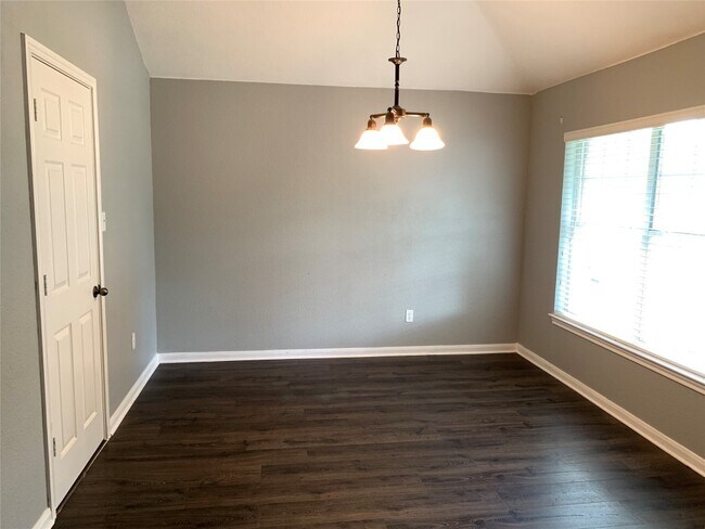 Building Photo - 1480 Stone Rim Loop