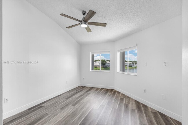 Building Photo - 14308 SW 120th Ct