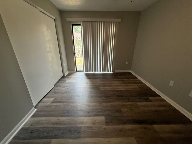 Building Photo - 3609-B-28 Juneau Rd