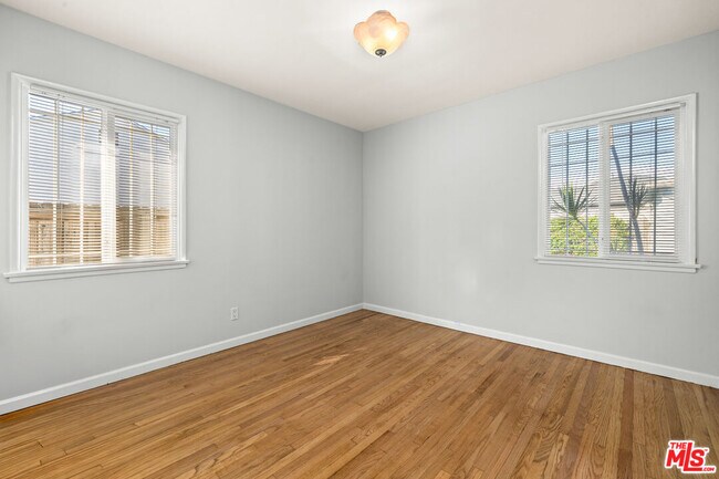 Building Photo - 836 Appelby St