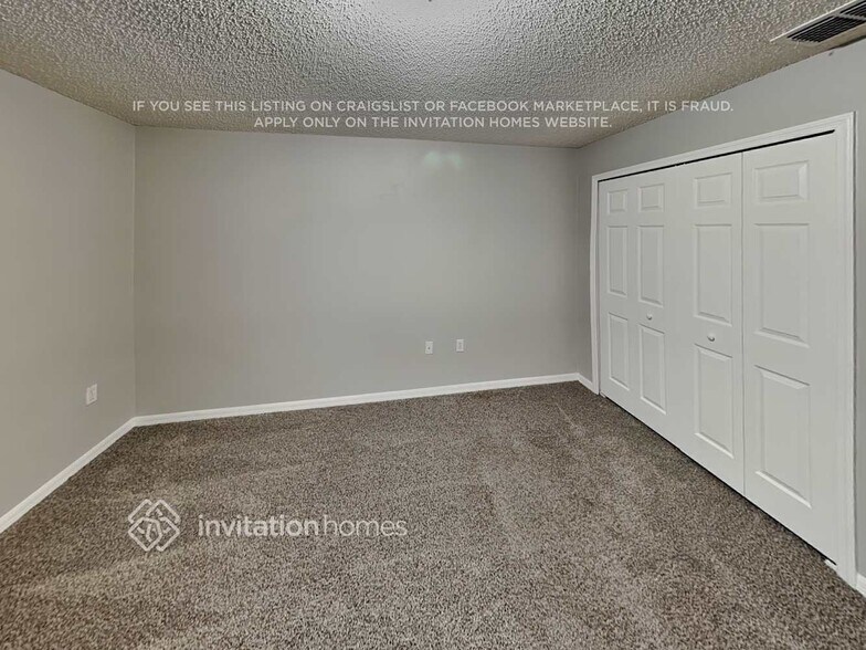 Building Photo - 2073 Hillview Cir