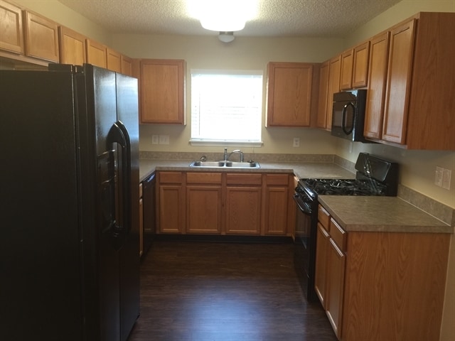 Building Photo - 11197 Windlesham Ct