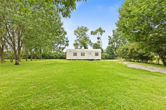 Building Photo - 12039 Anderson Rd