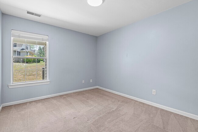 Building Photo - 118 Saddle Chase Ln