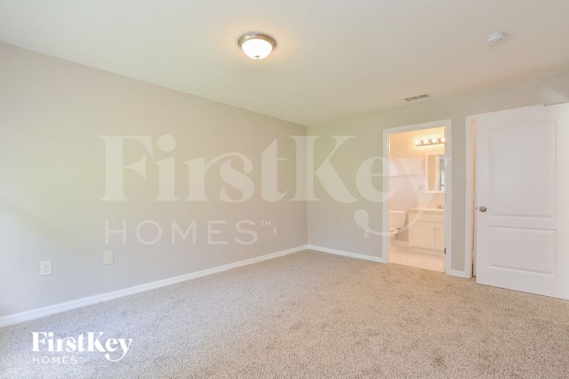 Building Photo - 719 Wombat Way