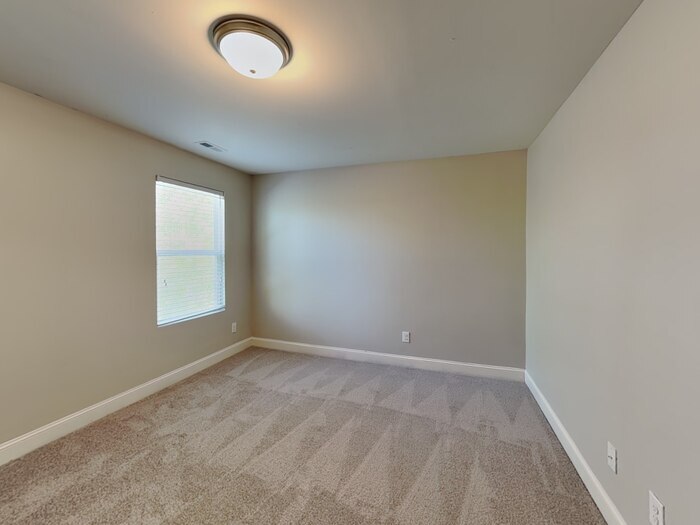 Building Photo - 3201 Emerald Ridge Ct