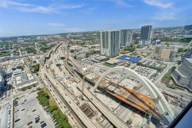 Building Photo - 1100 Biscayne Blvd