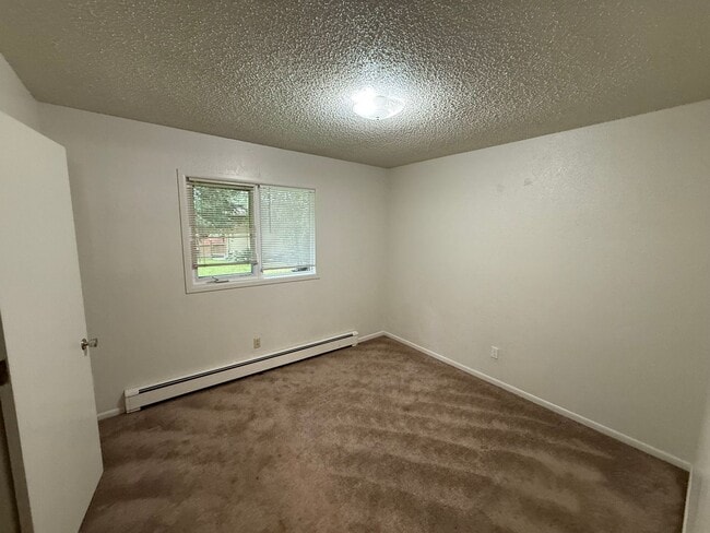 Building Photo - 6949 Windsor Pl