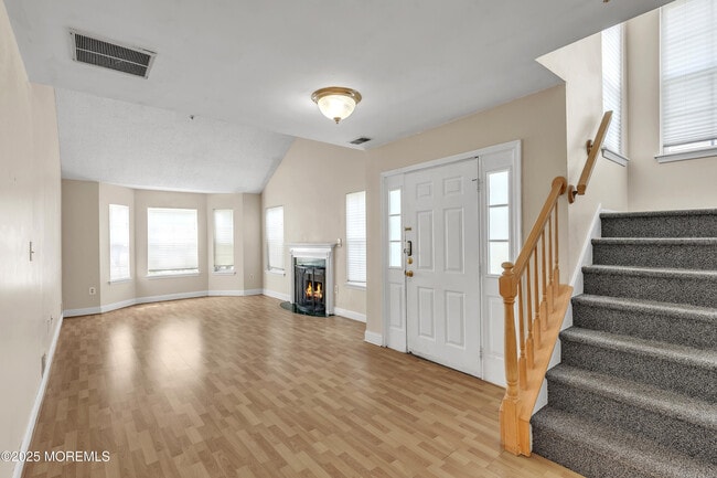 Primary Photo - 2106 Grassy Hollow Dr