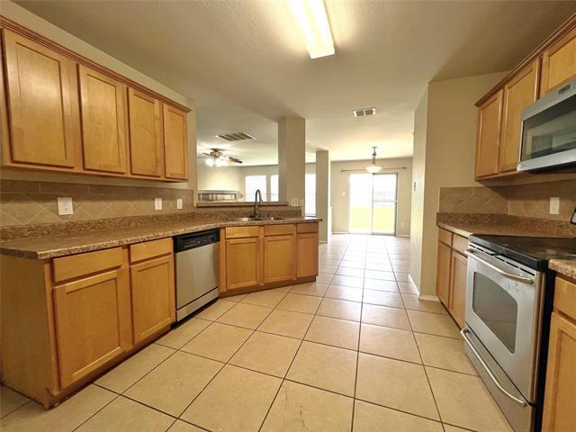 Building Photo - 8813 Chisholm Trail