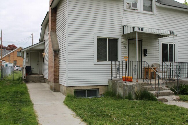 Building Photo - 372 I St