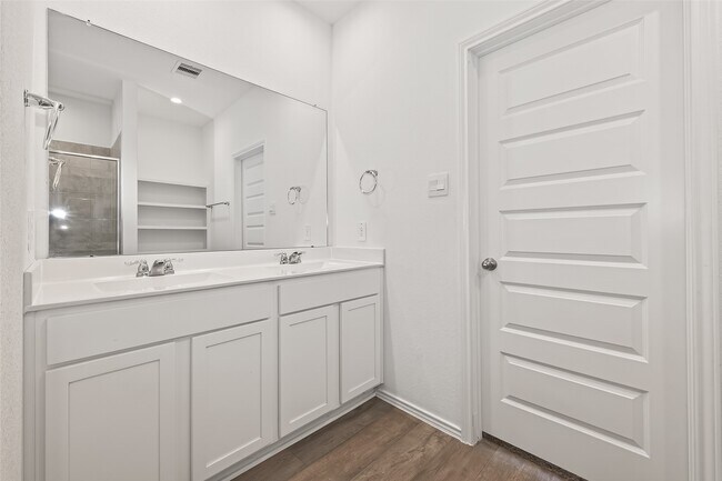 Building Photo - 7427 Audubon Russet Dr