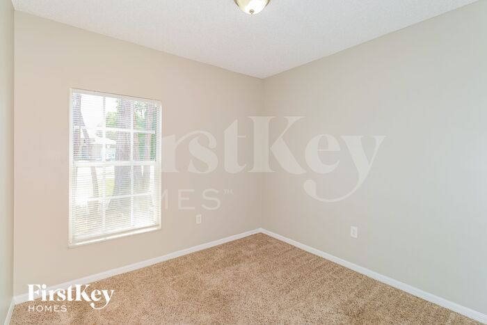 Building Photo - 1163 Schumann Dr