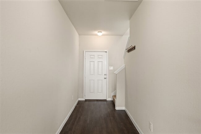 Building Photo - 3580 Cannon Dr