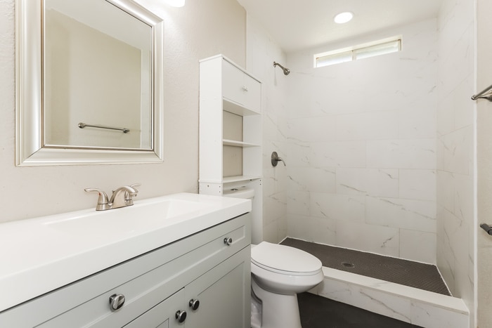 Building Photo - 147 NW 10th Dr