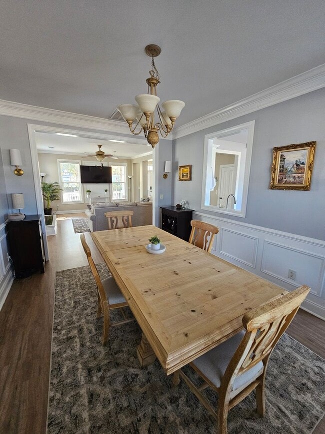 Building Photo - Welcome Home to Comfort and Style in North Charleston, SC!