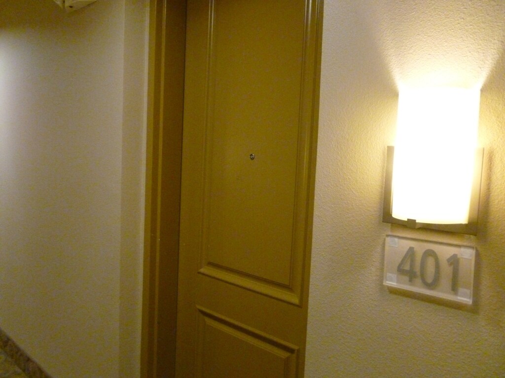 Building Photo - 23 E Agate Ave