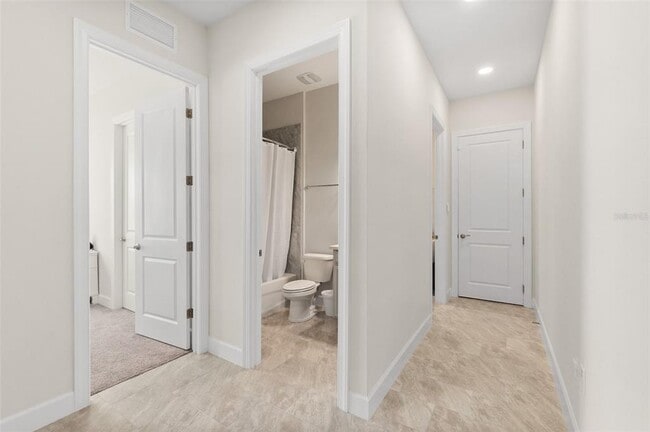 Building Photo - 82 N Lakewalk Dr