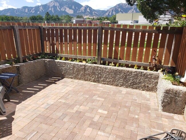 Building Photo - 4705 Tantra Dr