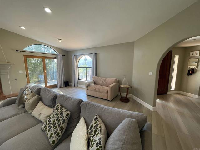 Building Photo - 15290 Moonglow Dr