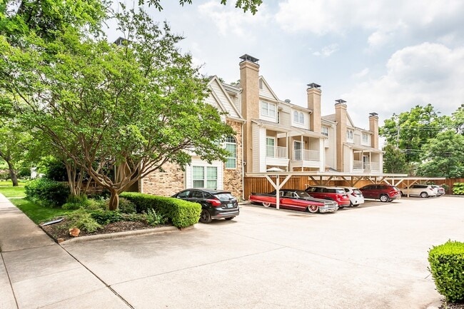 Building Photo - 6210 Oram St