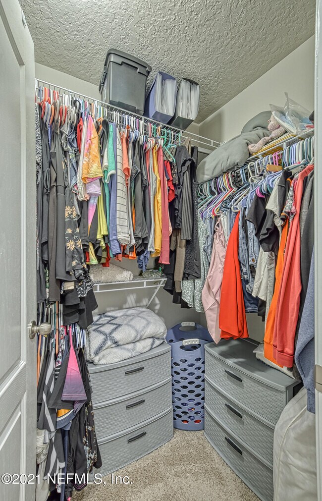 Building Photo - 15599 Chir Pine Dr