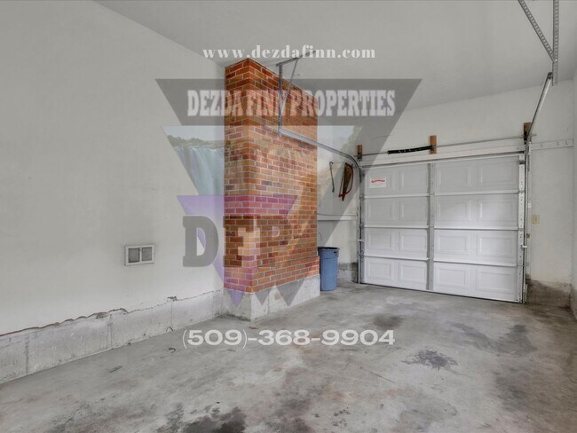 Building Photo - South Hill 3 bed/1 bath rancher with primo...