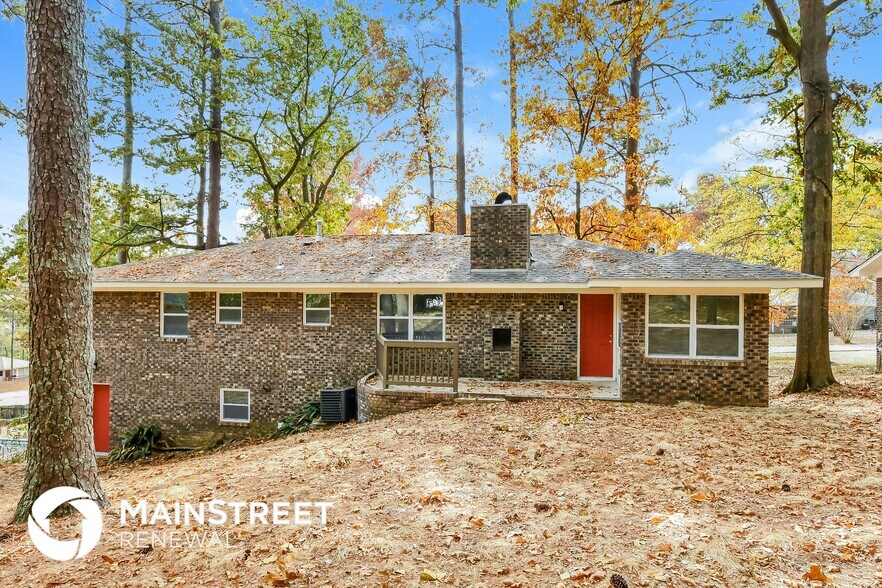 Building Photo - 102 Shawnee Ln NW