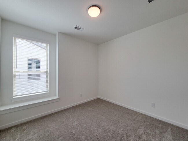 Building Photo - 19730 Riverbed Ln