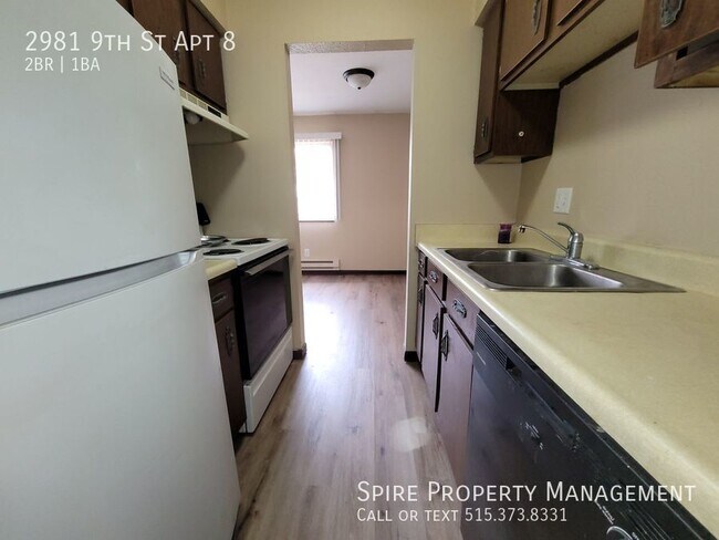 Building Photo - Secure Entrance- Large 2 bedroom near Lin Mar