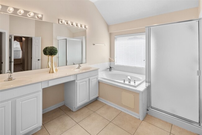 Building Photo - 13415 Highland Park Ct