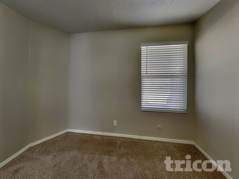 Building Photo - 833 Deming Meadows Dr NE