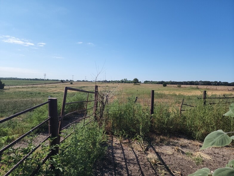 Pasture ground - 265 19th Rd