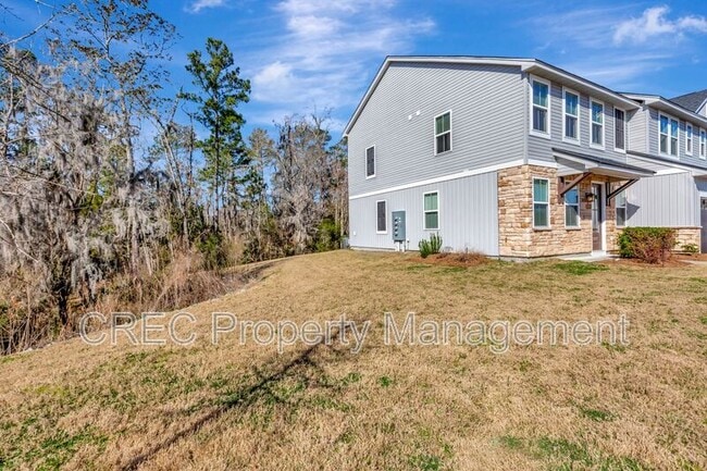 Building Photo - 7811 Park Gate Dr