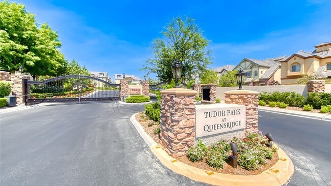 Building Photo - 348 Hanbury Manor Ln