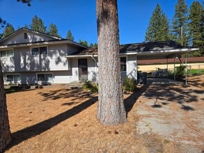 Building Photo - 10005