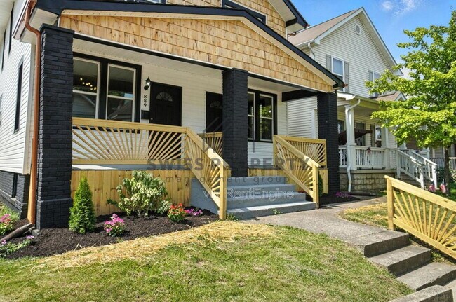 Building Photo - 887 E Livingston Ave