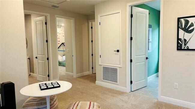 Building Photo - 16956 Hamlin Vw St