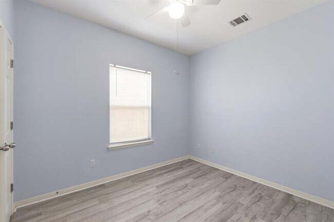 Building Photo - 4500 Senda Ln