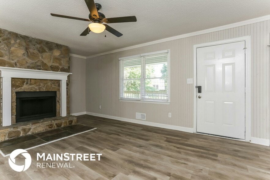 Building Photo - 43 1st Ave E