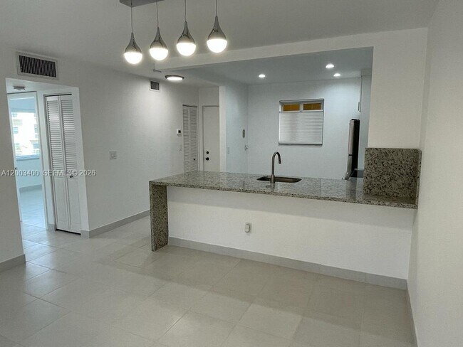 Building Photo - 7732 Camino Real