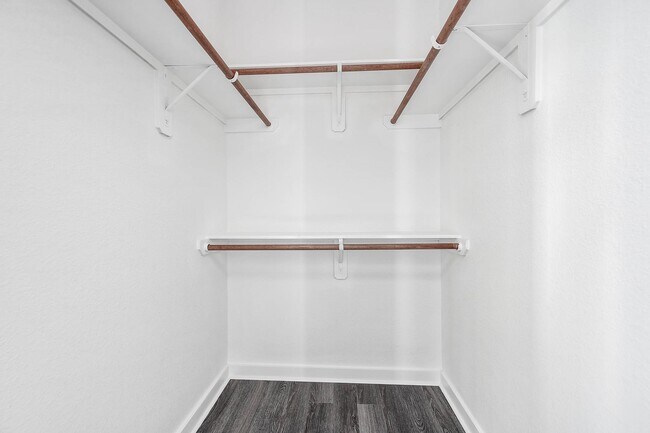 Building Photo - 16977 Glenheath St