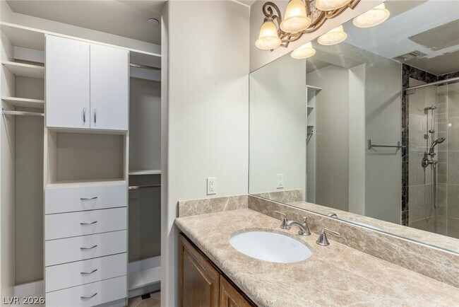 Building Photo - 9103 Alta Dr