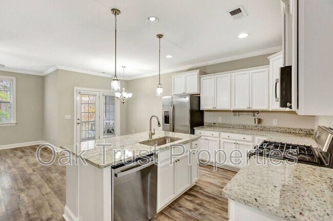 Building Photo - 4120 Rigsby Ln