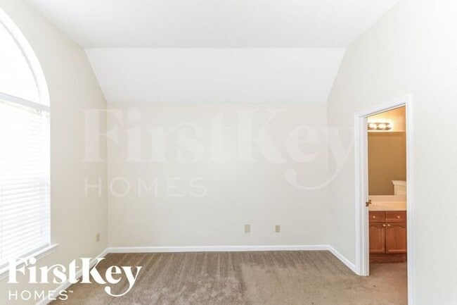 Building Photo - 1112 Sunstar Dr