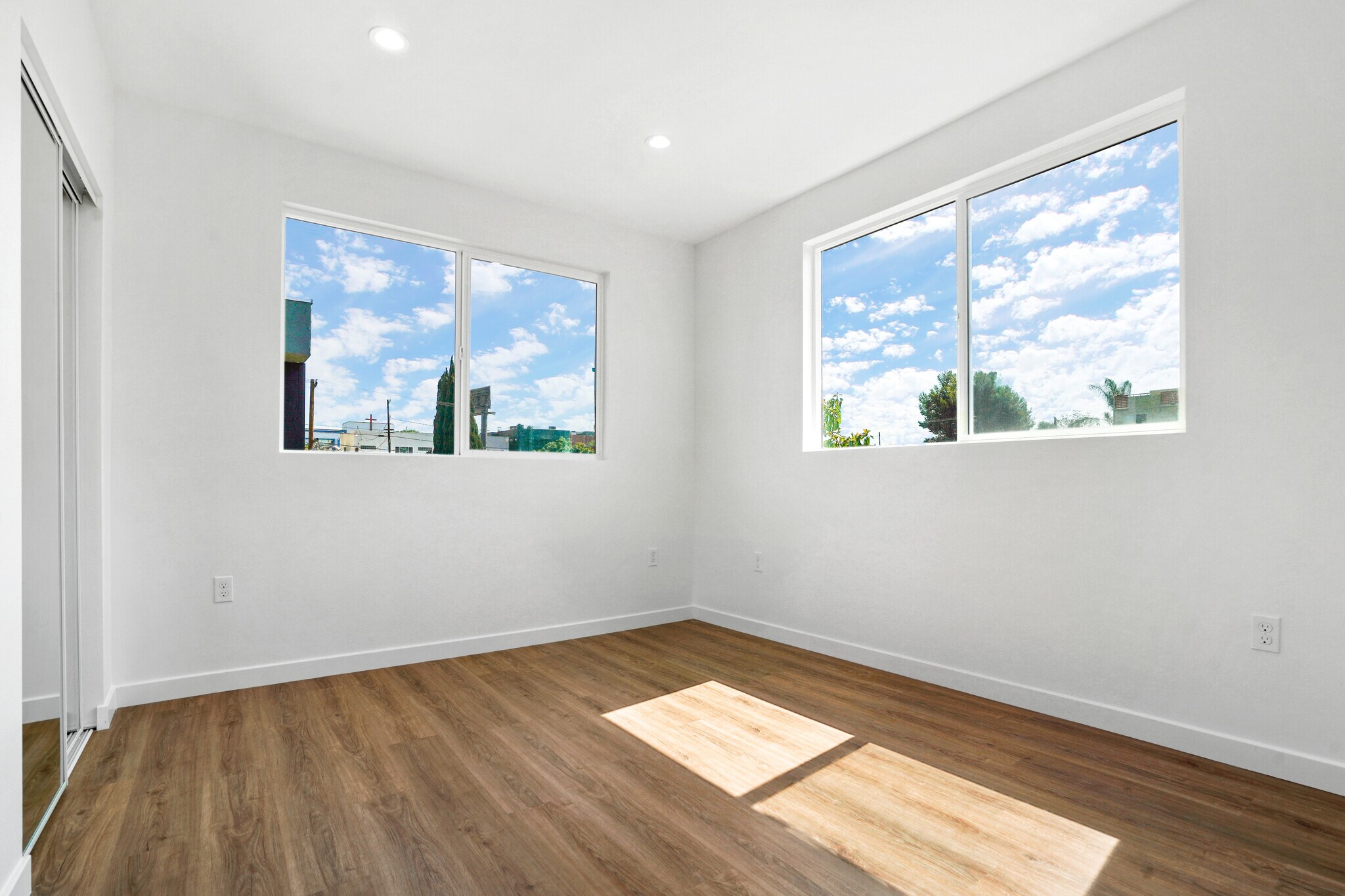 Bdrm 4 - 2318 W 2nd St