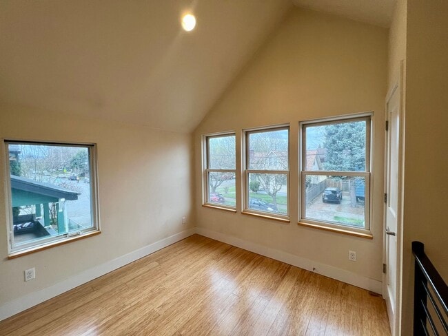 Building Photo - Roomy/Modern Two-Story, 1 Bedroom + Office and 1 Bath Home, Private Patio, Air Conditioning, Wash...