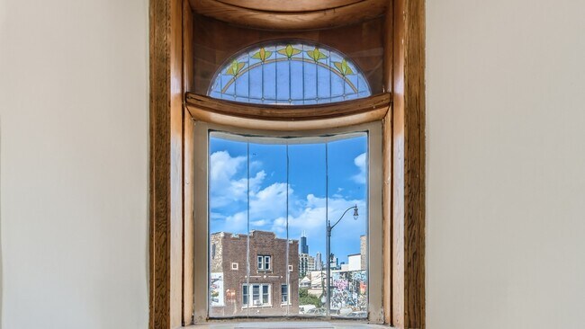 Building Photo - 1439 W 18th St