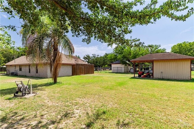 Building Photo - 22 TX-107