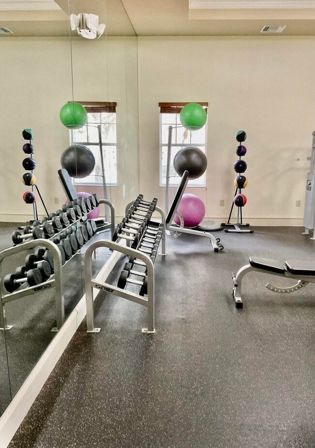 Building Photo - 6529 Emerald Dunes Dr